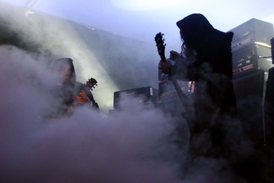 sunn 0))) announce West Coast tour, traveling in a cloud of smoke and skulls and holiday cheer