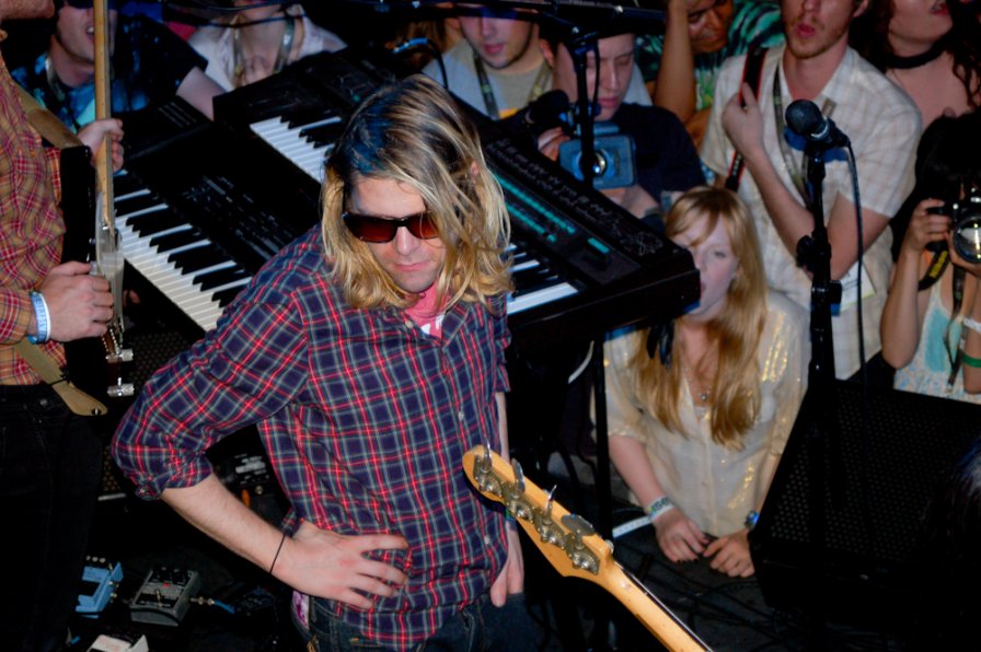 Ariel Pink announces US tourdates, gets to play music in a cemetery; the hell are you doing with YOUR life, huh?