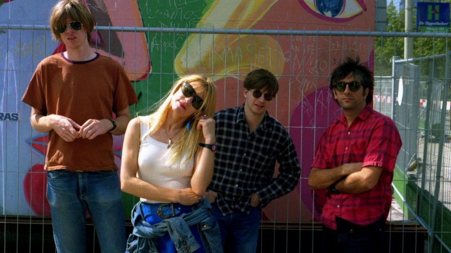 Sonic Youth announce something!! Oh, wait; it's just plans to start archiving and reissuing their albums :'(