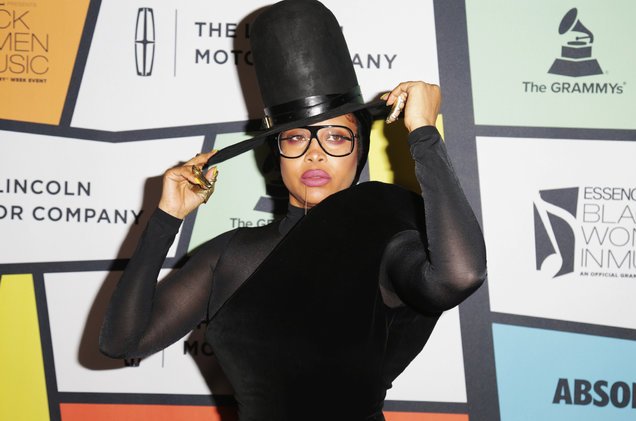 Erykah Badu plots massive world tour, hopes airlines get their shit together before it starts