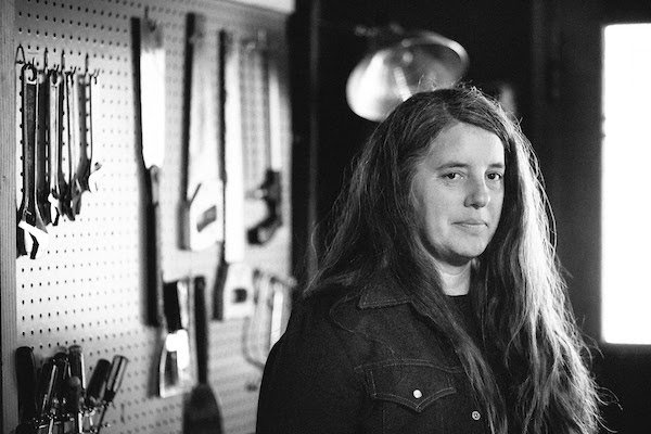 Classically trained guitarist Marisa Anderson doesn't sing, but DOES sign to Thrill Jockey ahead of European tour