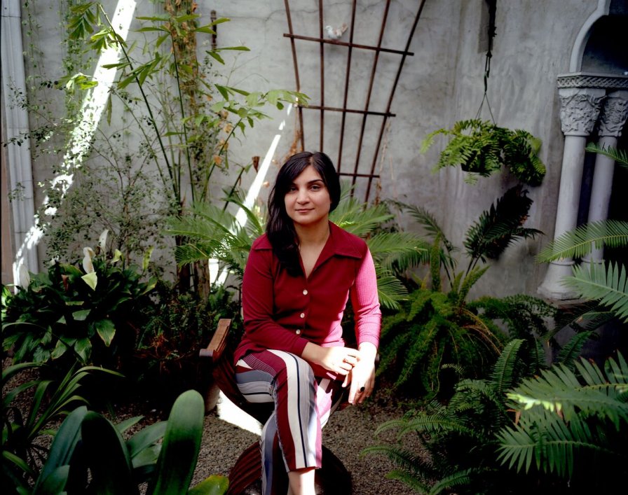 Sarah Davachi very, very softly and quietly returns with new album Gave In Rest, shares new track "Evensong"