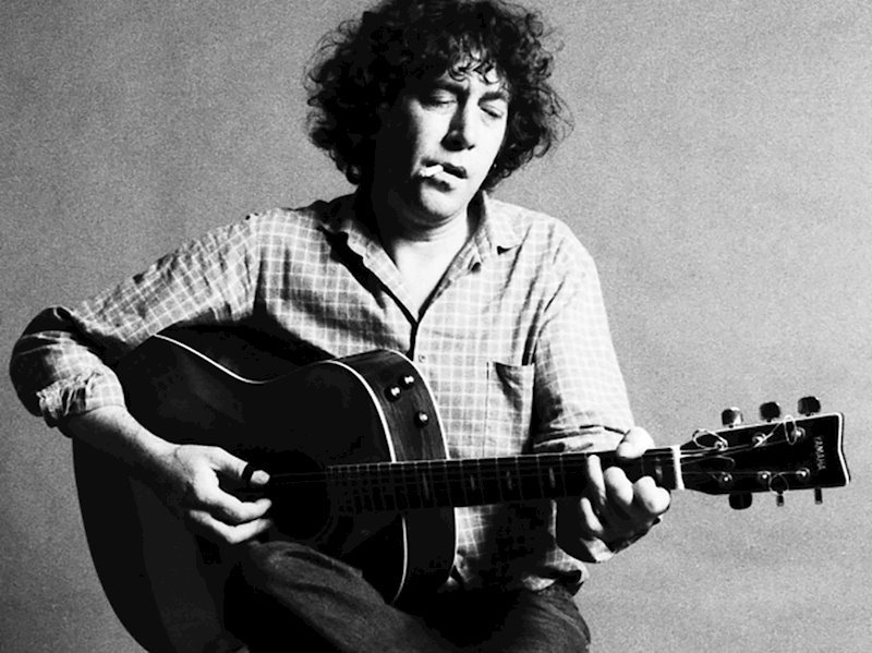 Earth Recordings to celebrate the 40th anniversary of Bert Jansch’s avian-themed masterpiece Avocet with an expanded vinyl release in November 