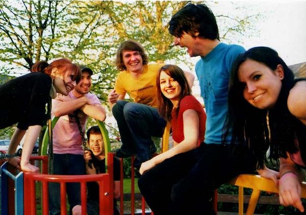 Los Campesinos! schedule fall tour even though like 900 other bands already had that idea