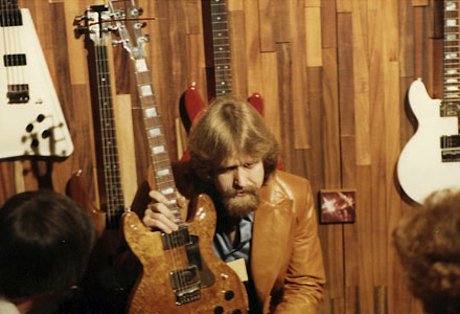 RIP: Travis Bean, legendary guitar maker